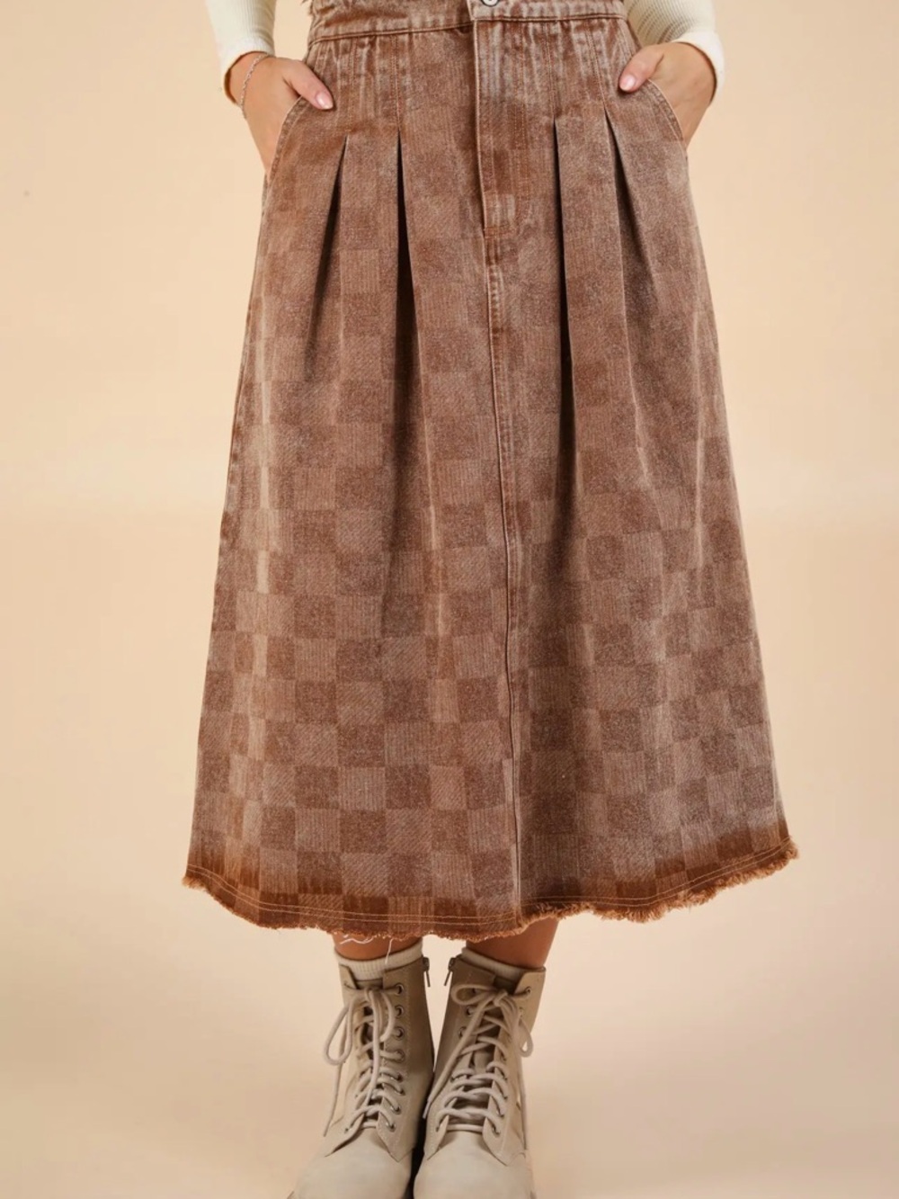 Brand New Boutique Women's Brown Checked Midi Skirt with Pleats